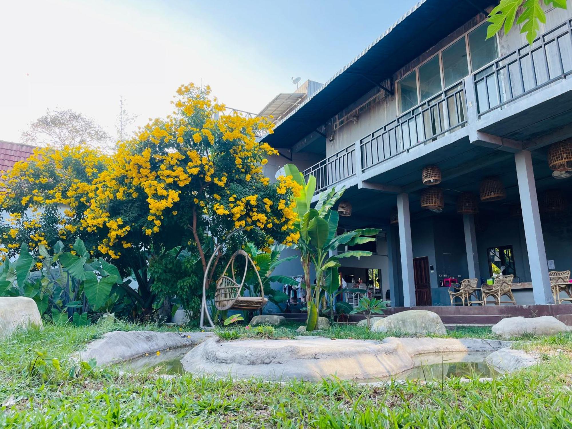 Jungle Paradise Vangvieng - Bungalows Vang Vieng Buitenkant foto